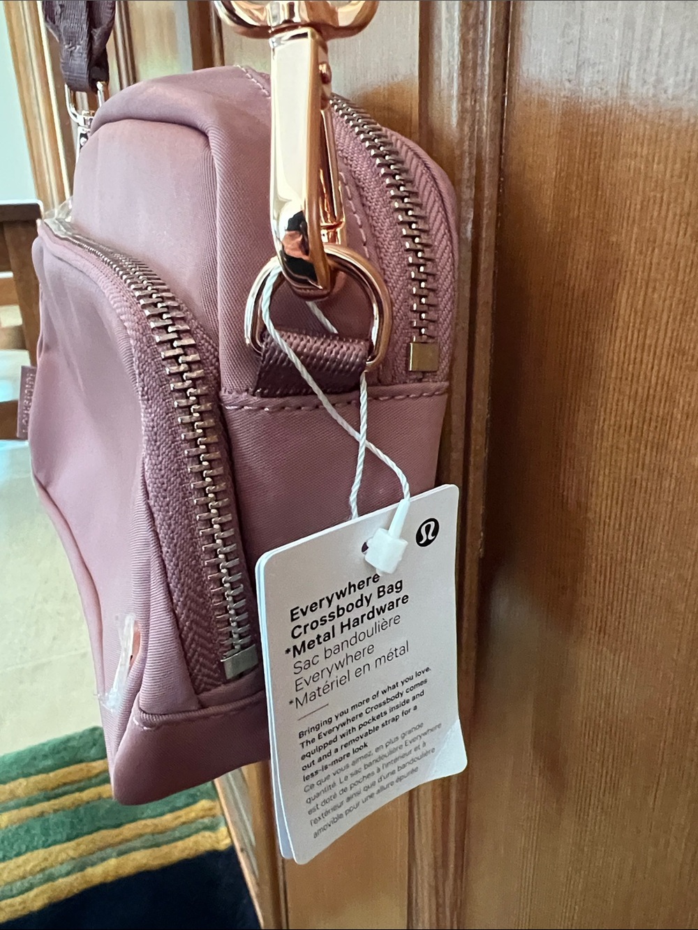 lululemon athletica Everywhere Crossbody Bag, metal hardware & Adjustable Strap - Picture 2 of 7